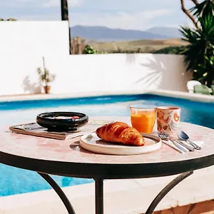 Locura Bed & Breakfast